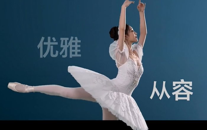 在这个五一发起了「一次对AI提示词的